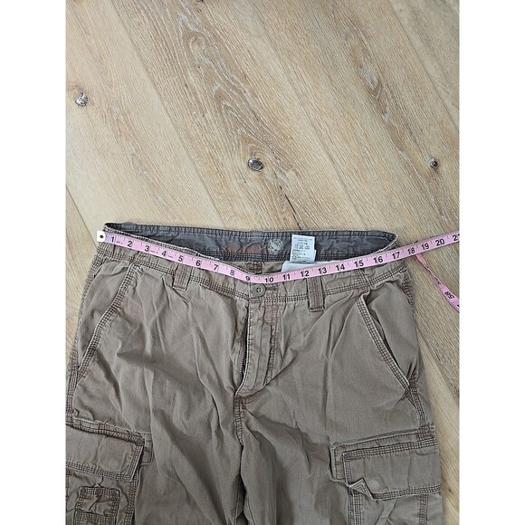 Eddie Bauer Beige Khaki Cargo Pants Mens 34x31 Hiking Pockets Gorpcore Utility - Picture 2 of 8